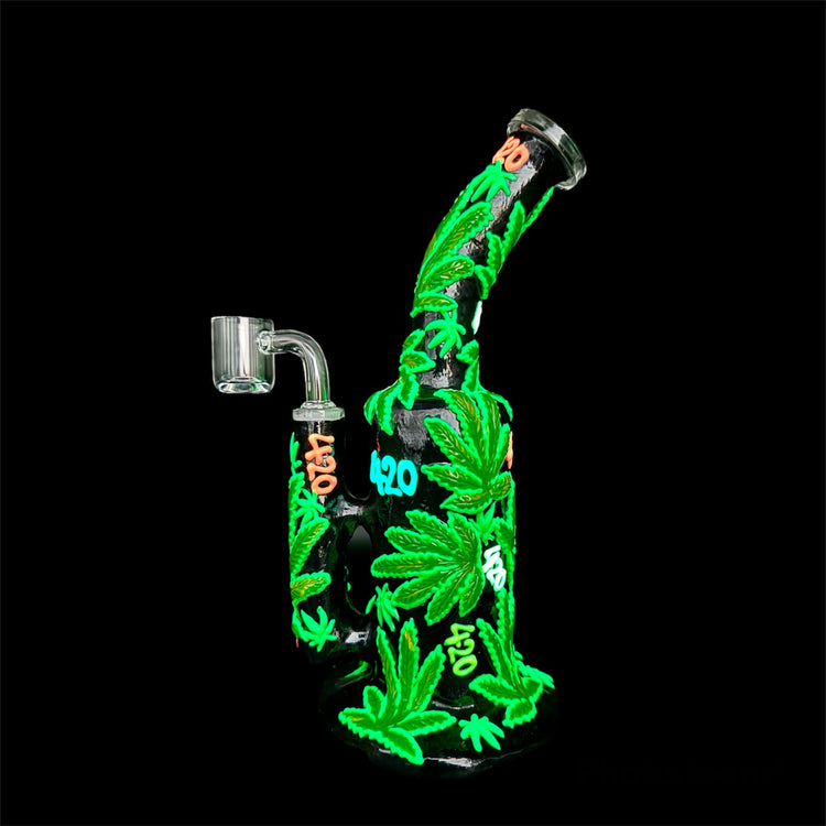 Glow in the dark bongs