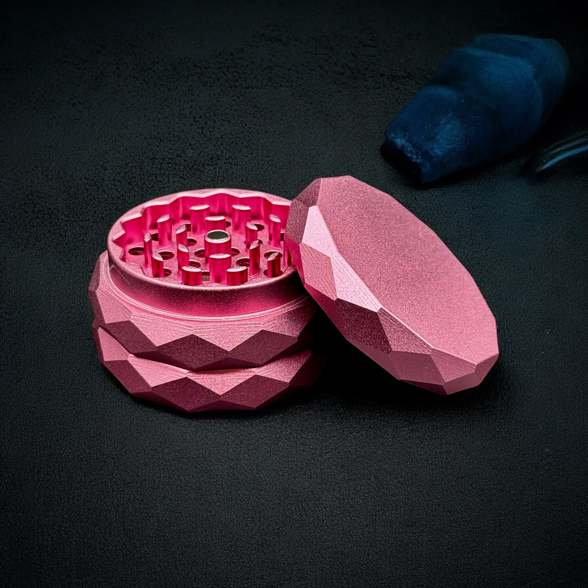 Diamond Cutting Aluminum Herb Grinder pink color 