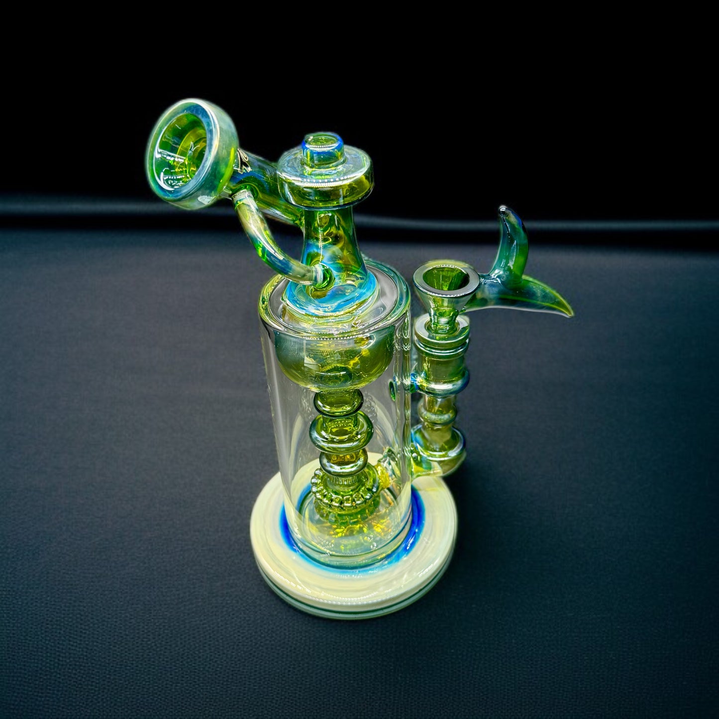 Green recycler water pipe with iridescent fumed glass and removable horn mouthpiece